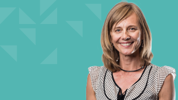 Public sector employee Joanne, Lecturer